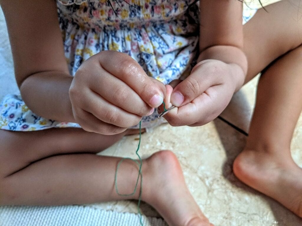 atividade de costura para criancas 05