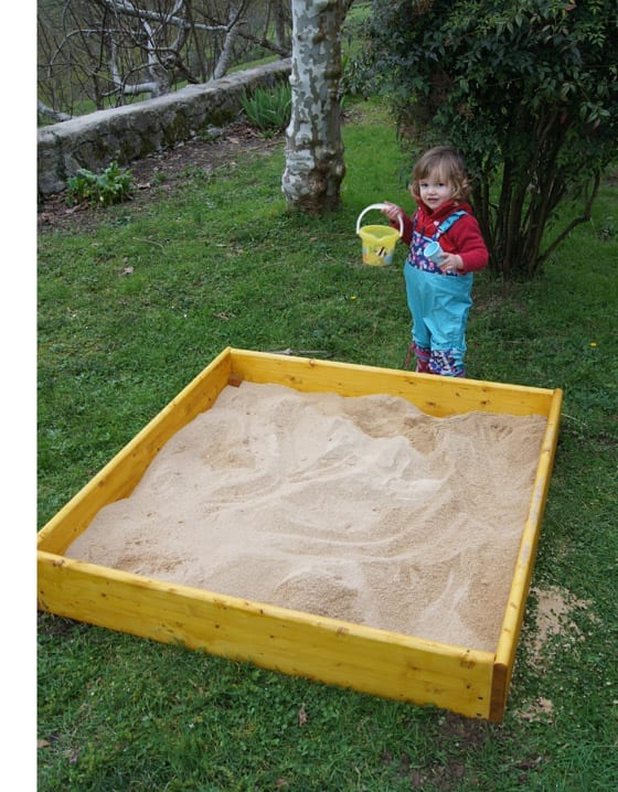 caixa de areia infantil